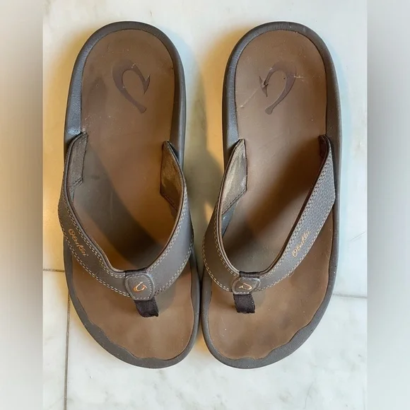 OluKai, men’s 11, brown leather and rubber flip flop sandals, beach vacation EUC - Picture 2 of 8